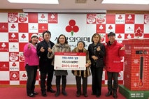 한림수채화회 회원들, 그림 판매 수익금 공동모금회에 기탁