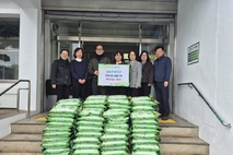 성심주방가구, 제주시에 백미 100포 기탁